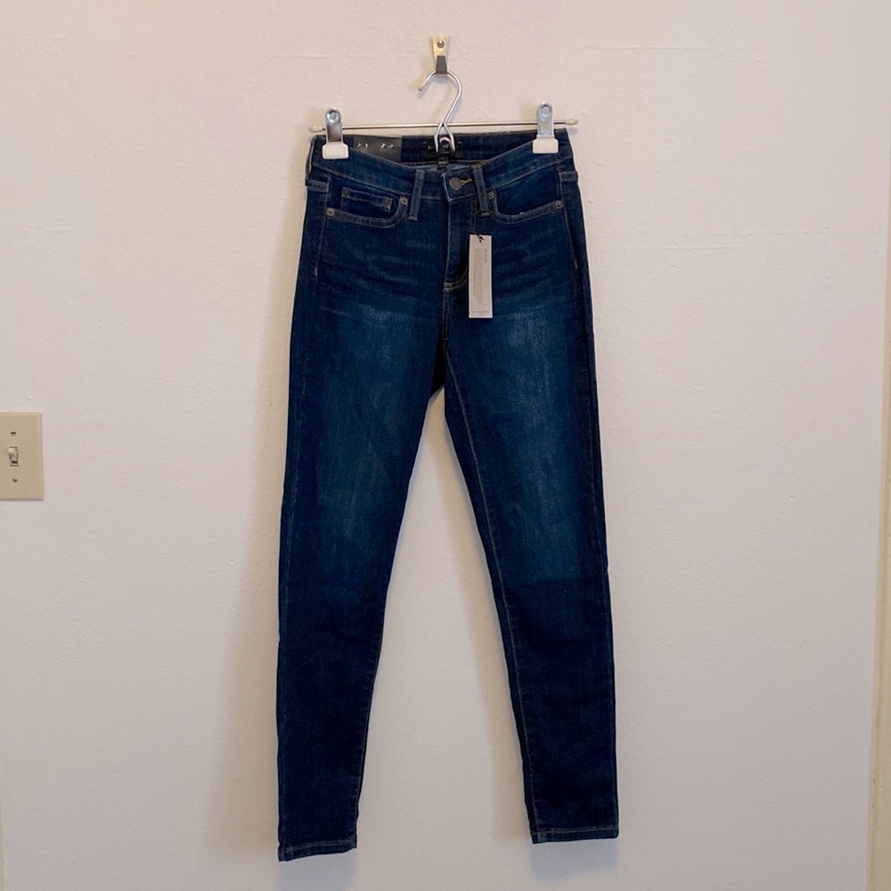 NWT Banana Republic Factory Curvy Skinny Jeans